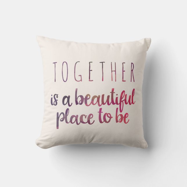 Cosy Diamond Pattern Throw Pillow (Front)