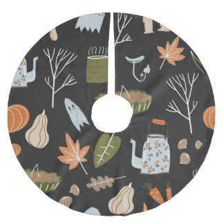 Cosy Fall Elements: Warm Pattern. Brushed Polyester Tree Skirt