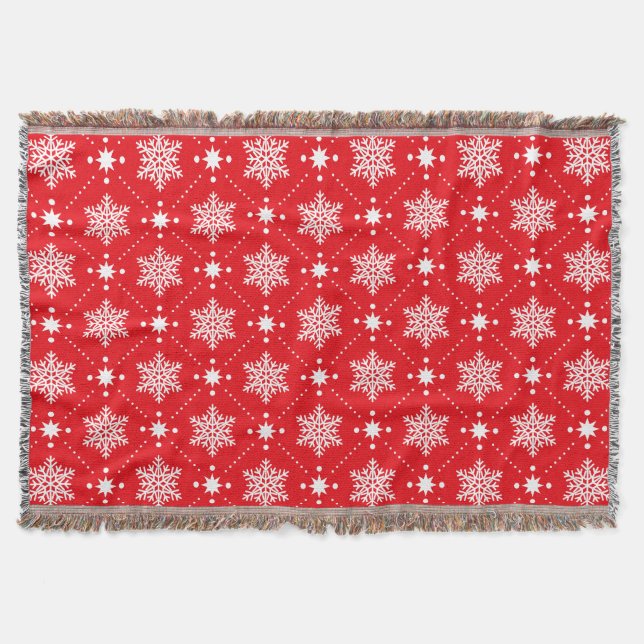 Cosy Red And White Snowflakes Christmas Pattern Throw Blanket (Front)