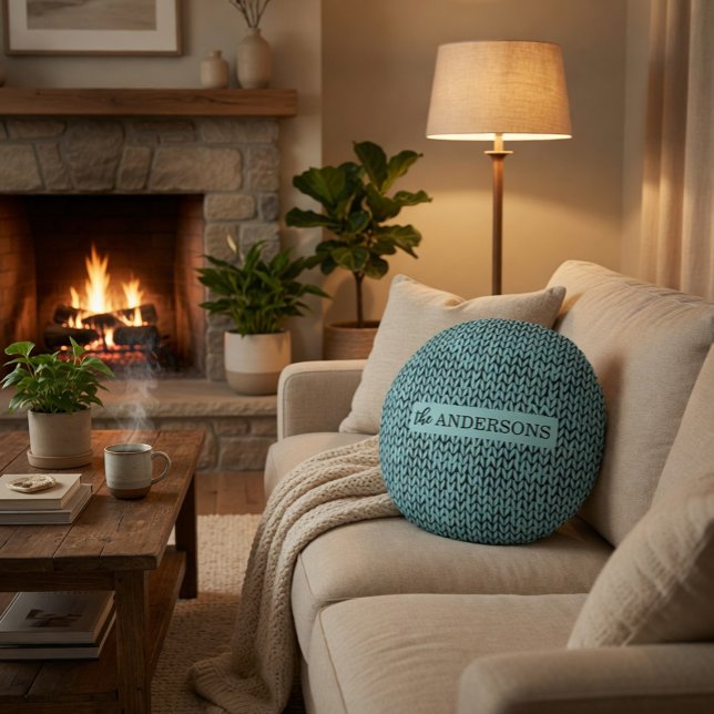 Cosy Warm Knit Pattern Winter Throw Pillow (Creator Uploaded)