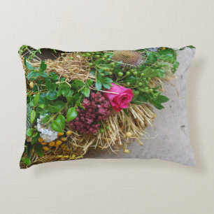 Cottage garden, Rosalinde Decorative Cushion