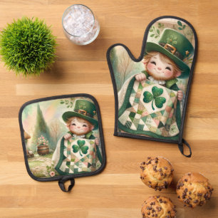 Cottage Leprechaun Patchwork Quilt Scene Oven Mitt & Pot Holder Set