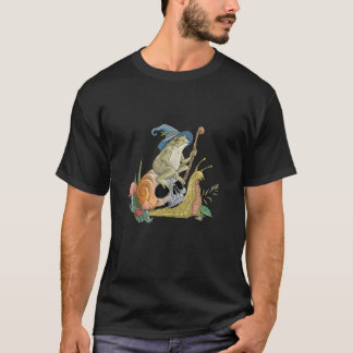 Cottagecore Aesthetic Witch Frog Snail Mushroom Go T-Shirt