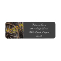 Country Charm - Rustic Western Wagon Wheel