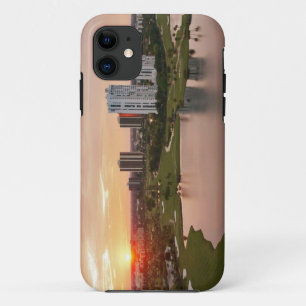 Country Club at sunset, Aventura, Florida Case-Mate iPhone Case
