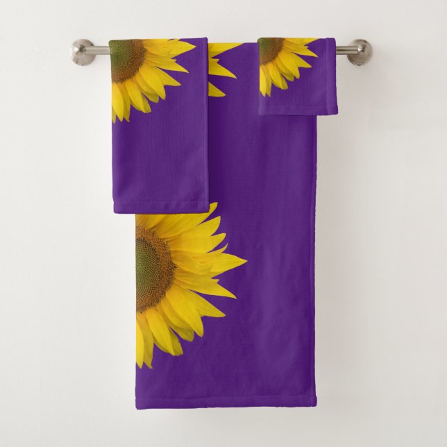 Country Floral Sunflowers Trendy Purple  Bath Towel Set (Insitu)