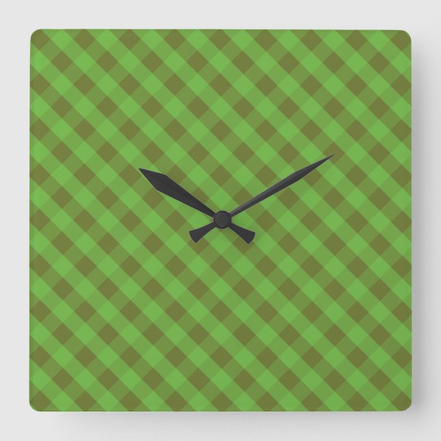 Country-style Green Check Gingham Wall Clock (Front)