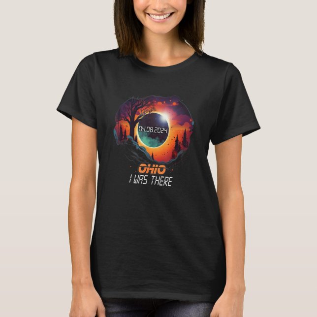 Countryside Total Solar Eclipse 2024 Ohio T-Shirt (Front)