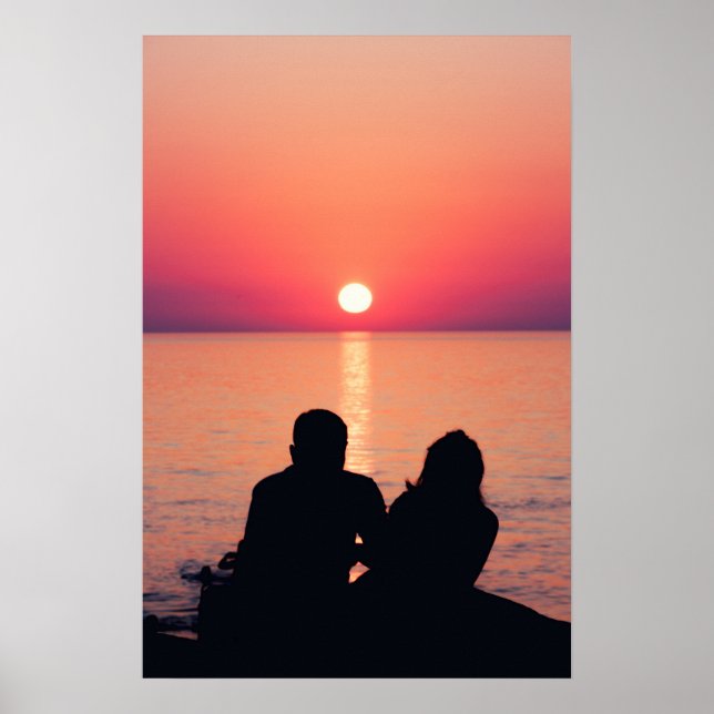 Couple at sea in sunset poster (Front)
