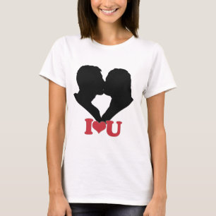 Couple Kissing with I♥U T-Shirt