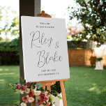 Couple Names EDITABLE COLOR Welcome Sign Canvas<br><div class="desc">A simply elegant sign that your guests will adore. Text and background colours are fully editable to match your theme!
 Design by © berryberrysweet . Printable digital files and matching items are available! Visit our website at www.berryberrysweet.com for more details!</div>