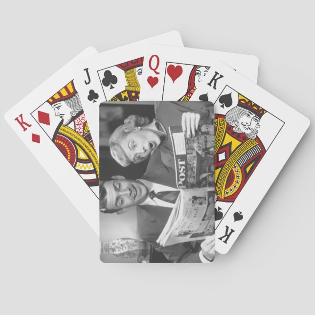 Couple Reading Magazine Playing Cards (Back)
