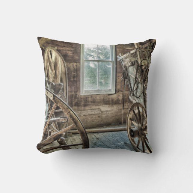Covered wagon, wooden wagon wheel cushion (Front)