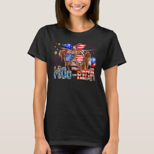 Cow 4th of July USA Flag Sunglasses A Moo Rica T-Shirt