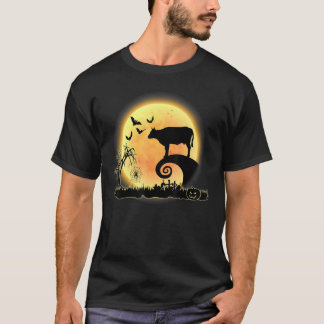 Cow Farm Animal And Moon Scary Halloween Costume T-Shirt