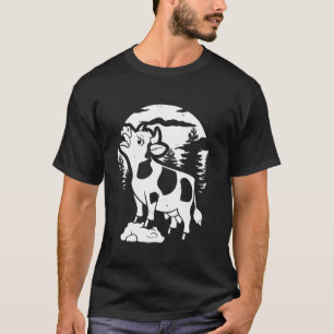 Cow Livestock Farmer - Farming Cattle Moon Howling T-Shirt