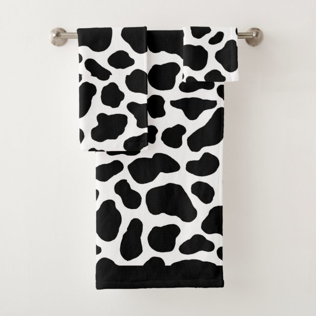 Cow print bath towel set (Insitu)
