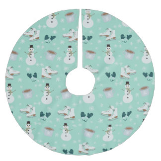 Cozy Winter Wonderland Tree Skirt