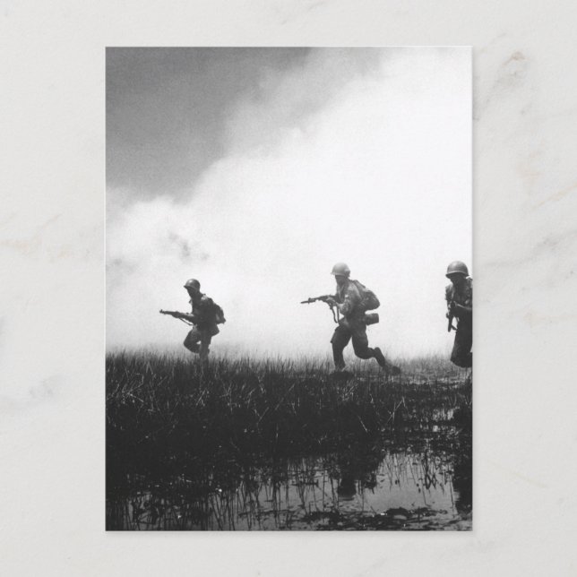 Crack troops of the Vietnamese Army in combat oper Postcard (Front)