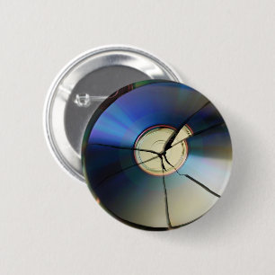 Cracked CD 6 Cm Round Badge