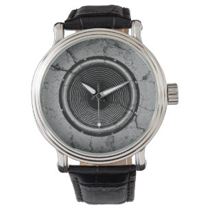 Cracked speaker watch