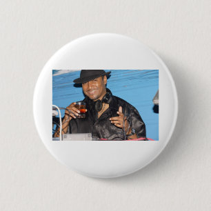 CRAIG ROSS YOUNG LION MERCH 6 CM ROUND BADGE