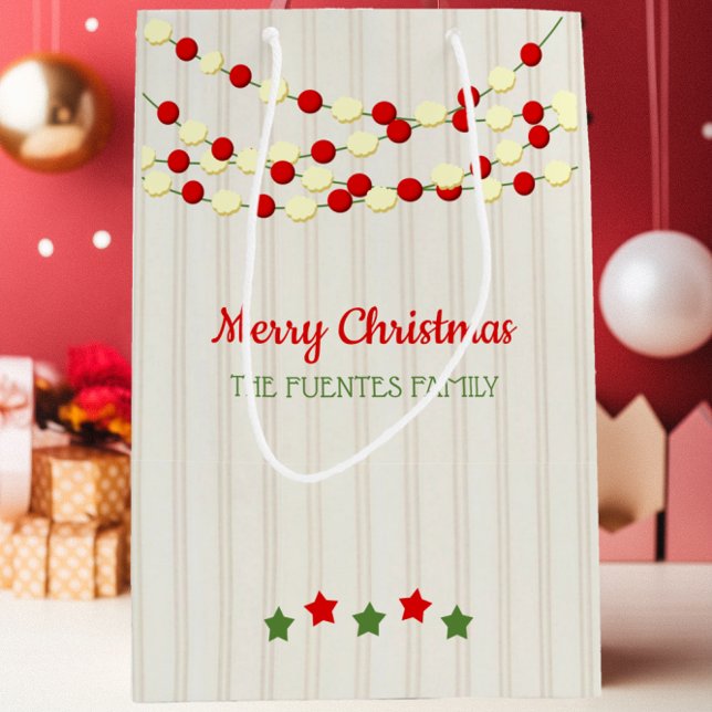 Cranberry and Popcorn Rustic Beadboard Christmas Medium Gift Bag (Creator Uploaded)