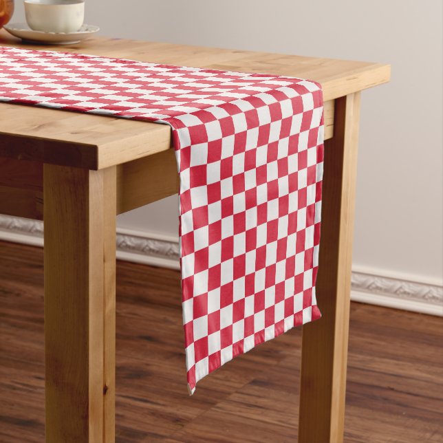 Cranberry fizz checkerboard pattern short table runner (In Situ)