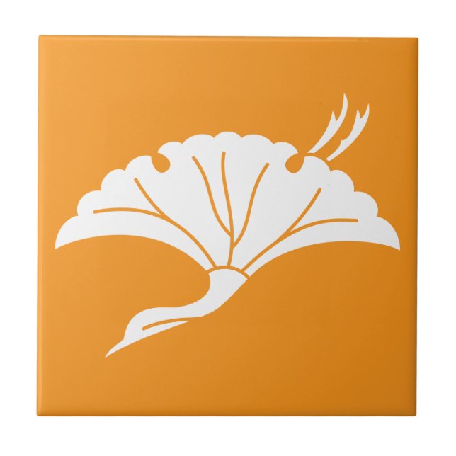 Crane-shaped ginkgo leaf tile (Front)
