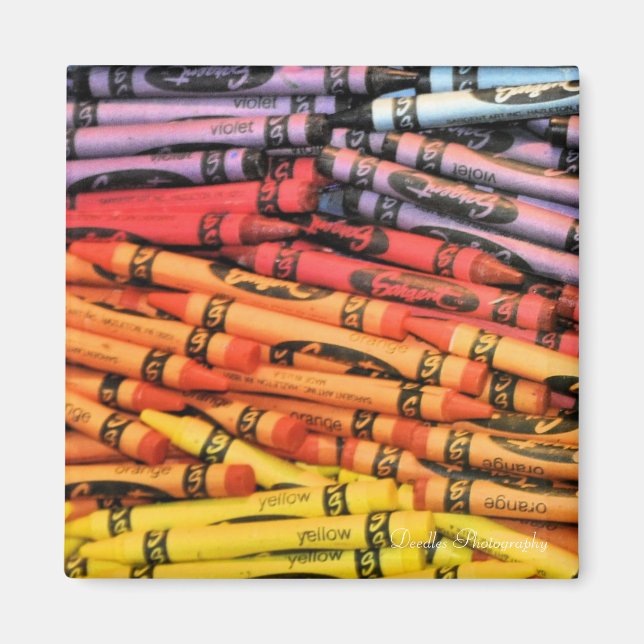 Crayons Magnet (Front)