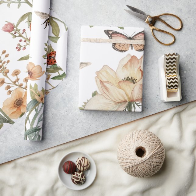Creamy White Floral Wrapping Paper (Crafts)
