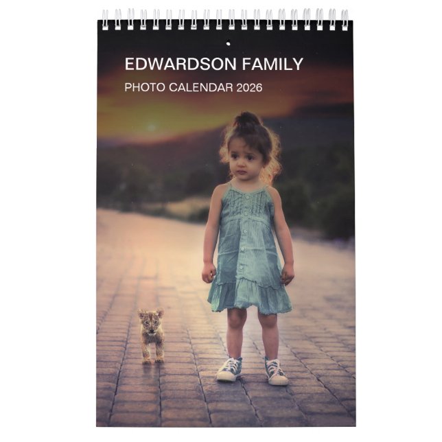 Create your own family photo year calendar (Cover)