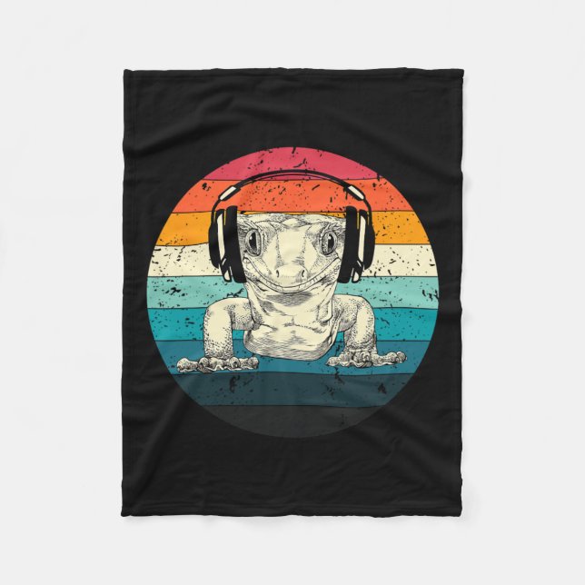 Crested Gecko Playing Video Game Funny Gamers  Fleece Blanket (Front)