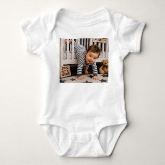 Crib: Not a Prison! – Baby Escape Artist Bodysuit