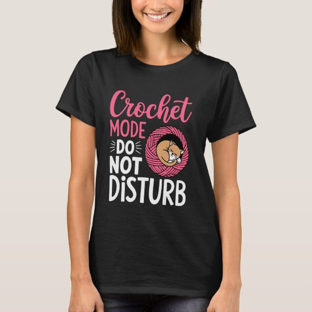 Crochet Cat Crocheting T-Shirt (Front)