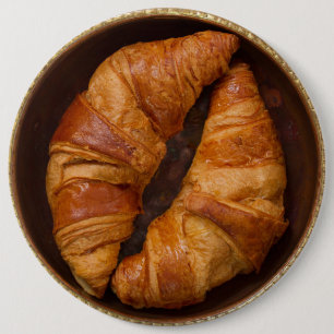 Croissants button