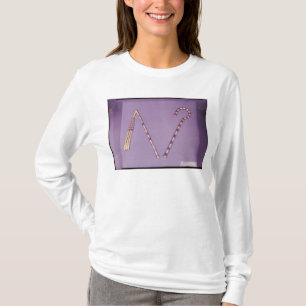 Crook and flail, from the Tomb of Tutankhamun T-Shirt