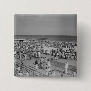 Crowd on Beach 15 Cm Square Badge