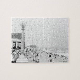 Crowds 2 jigsaw puzzle