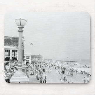 Crowds 2 mouse pad