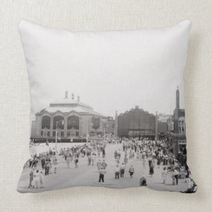 Crowds Cushion