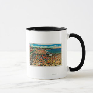 Crowds on the Beach, Santa CruzSanta Cruz, CA Mug