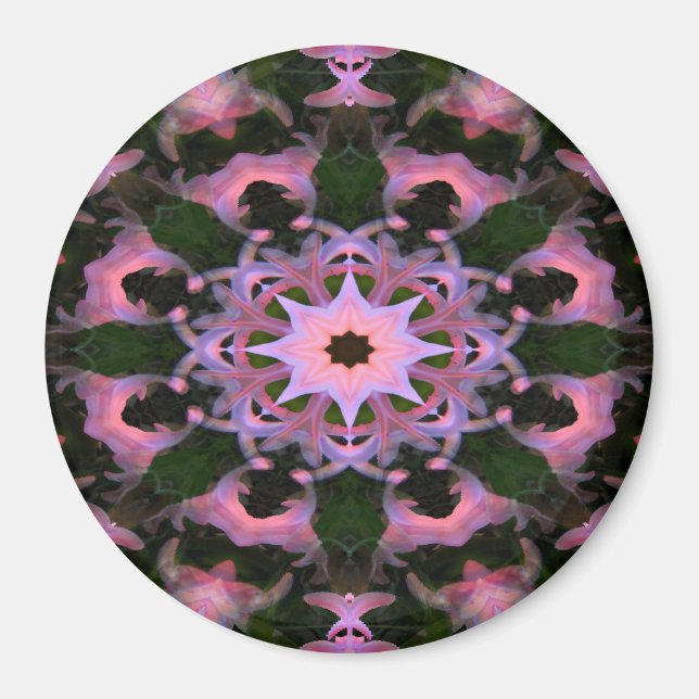 Crowns in Pink... Magnet (Front)