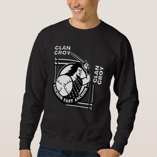 Croy Clan Gaelic Motto Swordsman Sweatshirt (Front)