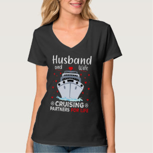Cruising Cruise Vacation Husband Wife Couple Valen T-Shirt