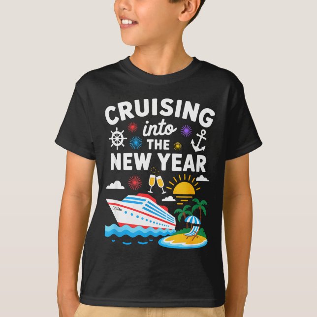 Cruising Into New Year 2026 Match Family Vacation  T-Shirt (Front)