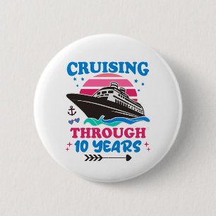 Cruising Through 10 Years Wedding 6 Cm Round Badge