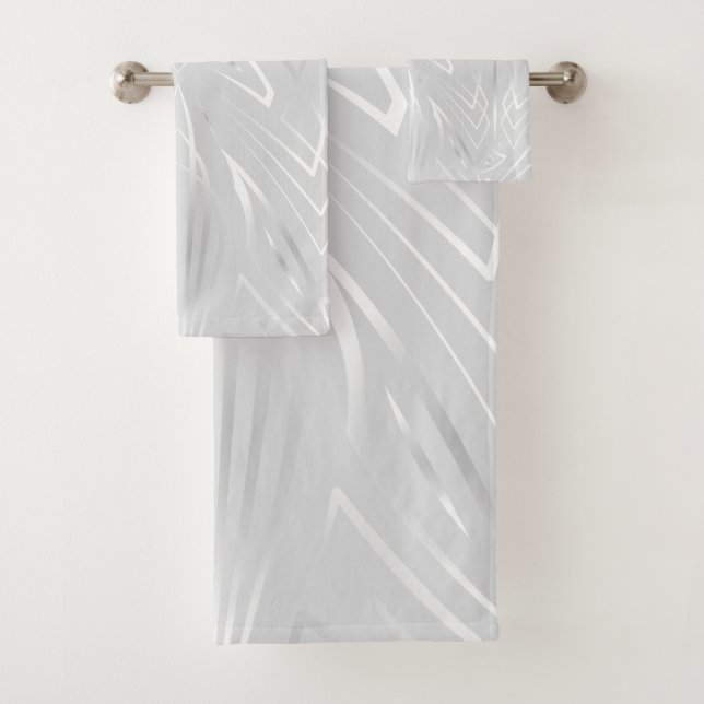 Crystal 13 bath towel set (Insitu)