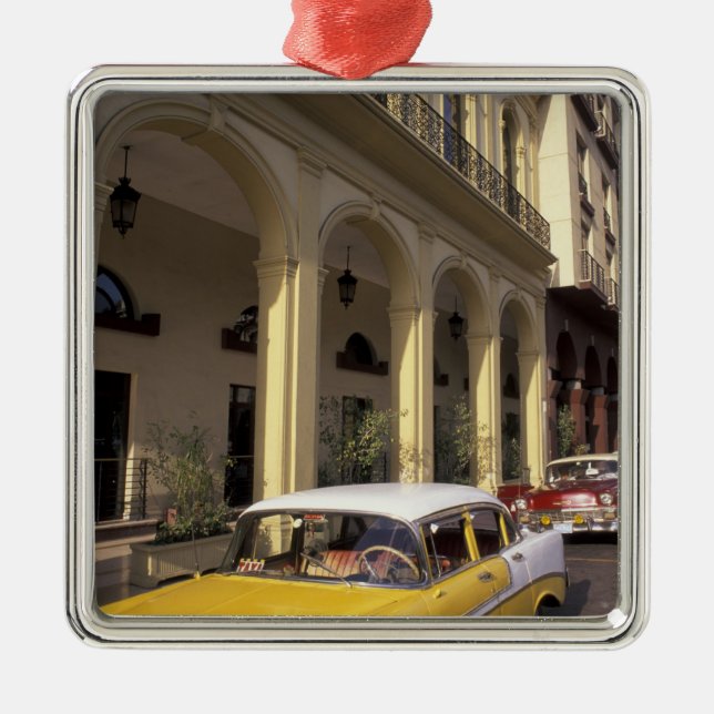 Cuba, Havana. Colourful Chevy's from the 1950's Metal Tree Decoration (Front)