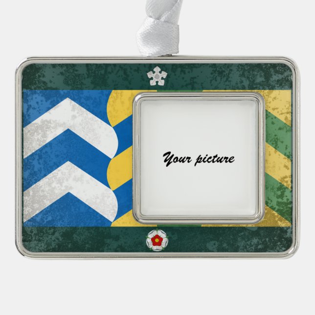 Cumbria Silver Plated Framed Ornament (Front)